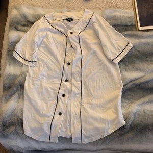 Forever 21 plain baseball jersey